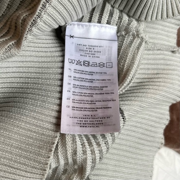 Yaya Sweater size small - Picture 5 of 6